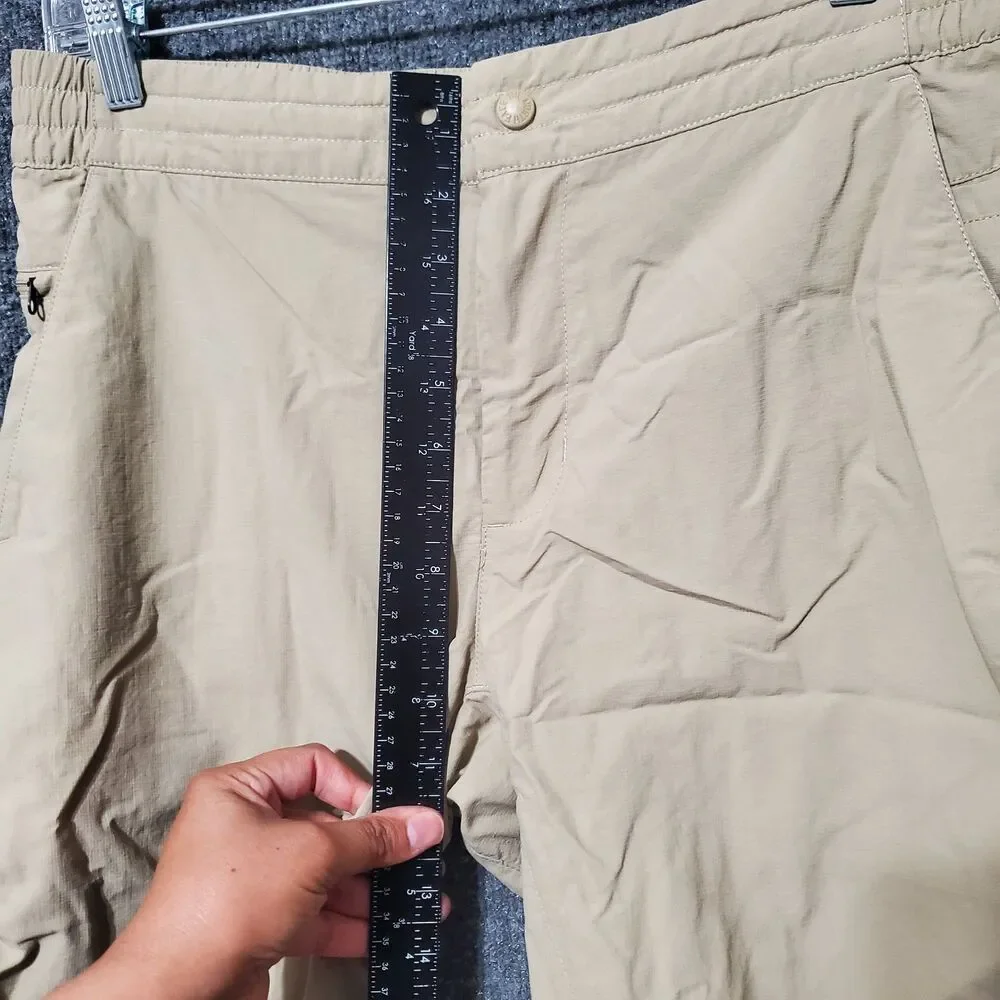 The North Face Shorts Mens Medium Beige Paramount Horizon Outdoor Nature Hiking